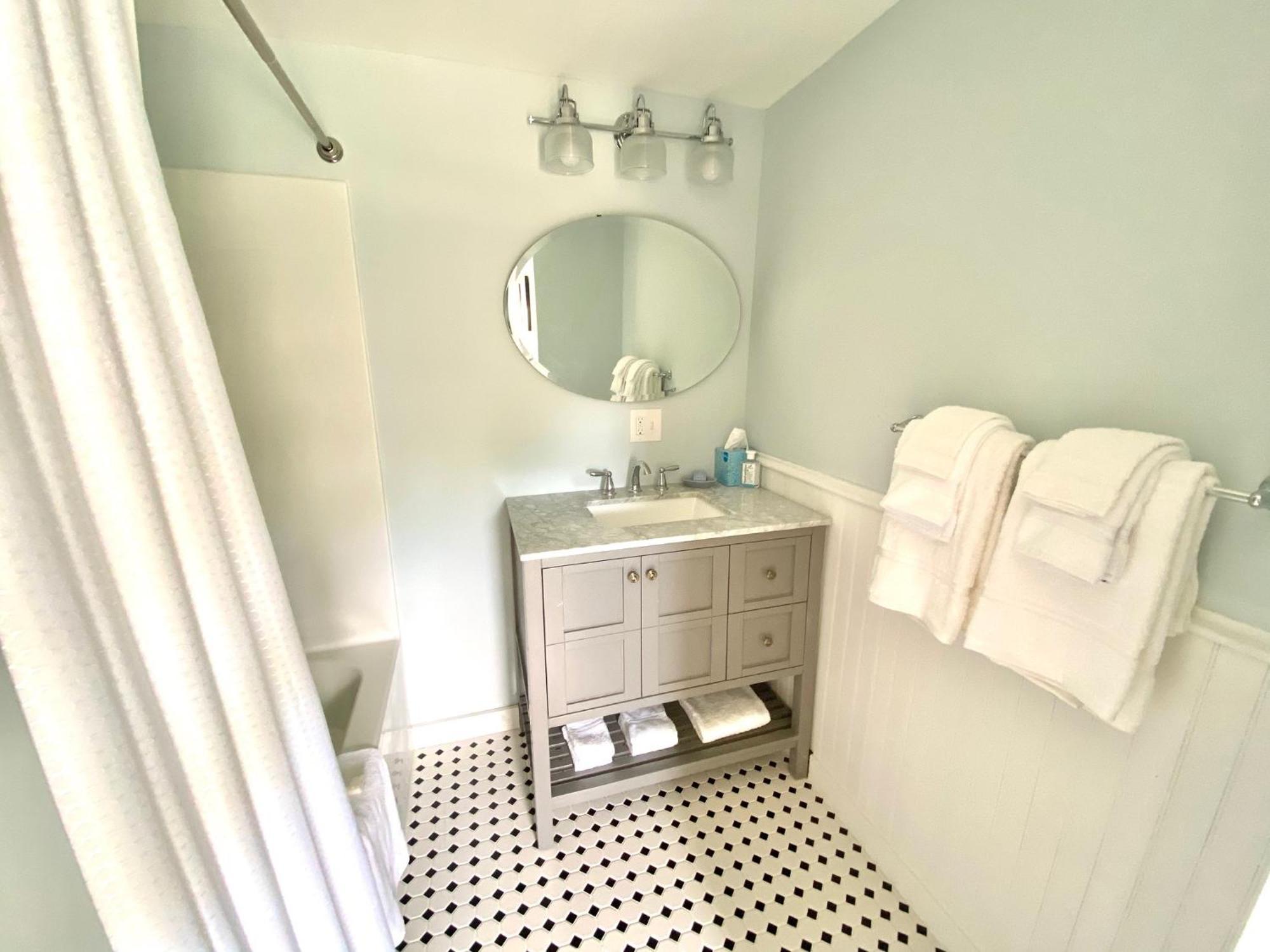 Oakland House Seaside Inn & Cottages Brooksville Bagian luar foto
